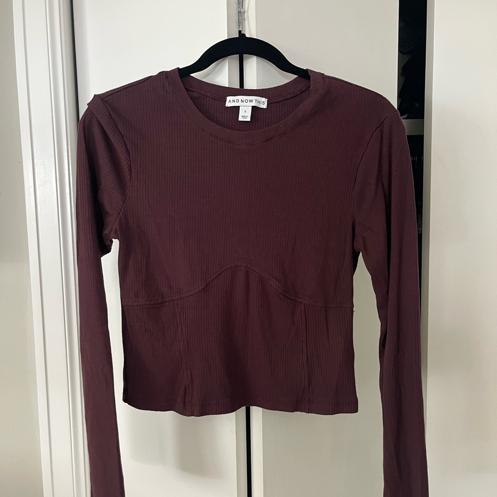 Women’s long sleeve top